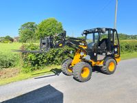 Radlader JCB 403 mit Palettengabel